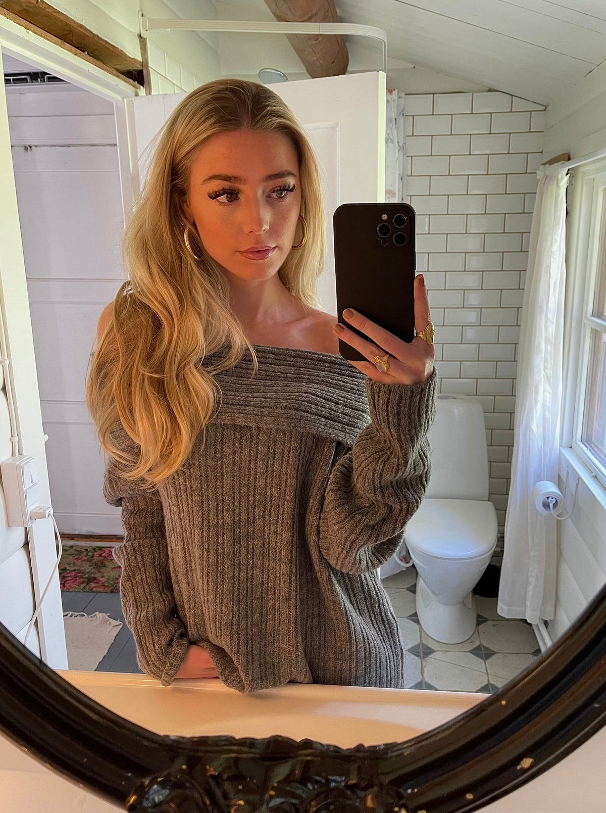 Elinor off shoulder knit - Grey
