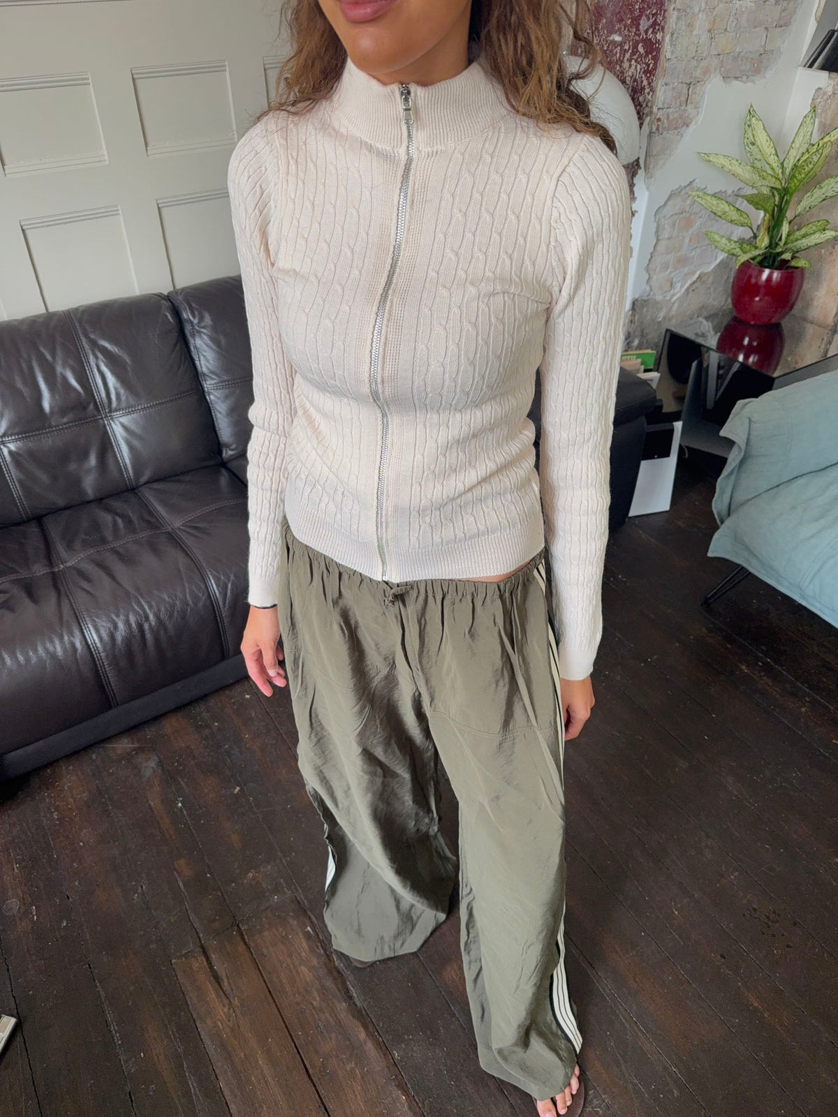 Carly cable knit with zipper – Off white
