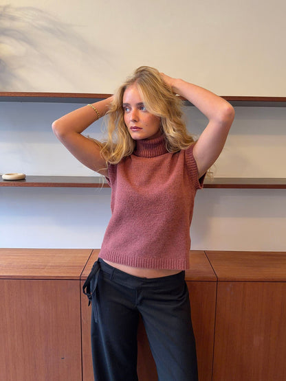 Linua vest with Turtleneck – Rust/rose